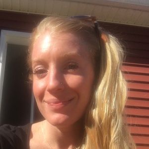 Meet your Posher, Dayna